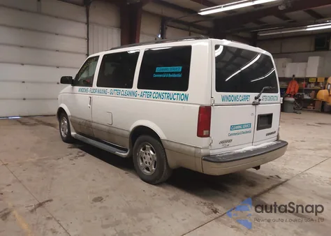 2005 Chevrolet Astro z USA, uszkodzony, nr VIN 1GNDM19X75B106007